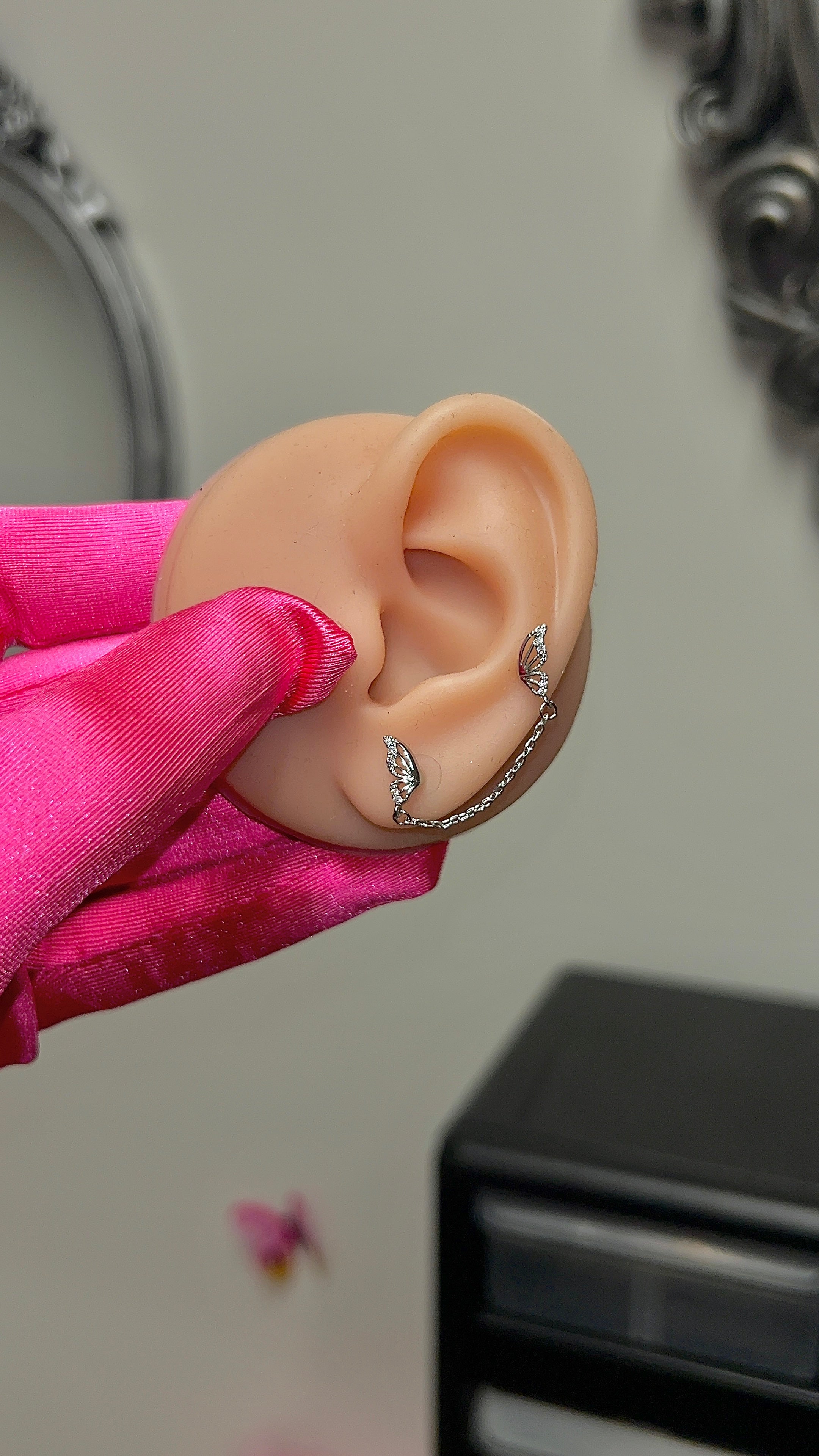 Lucia Double Cartilage Earring