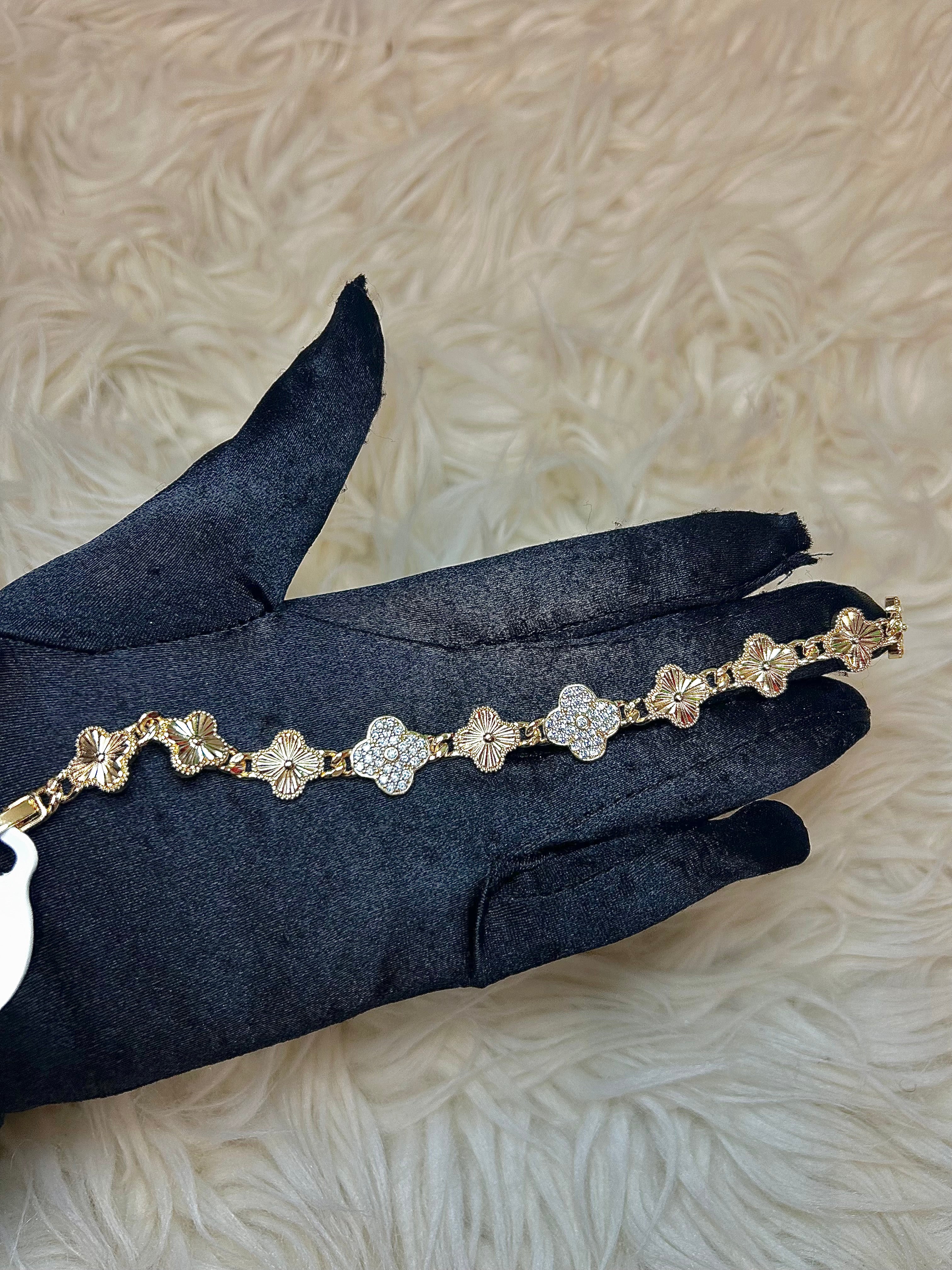 Thea Clover Bracelet
