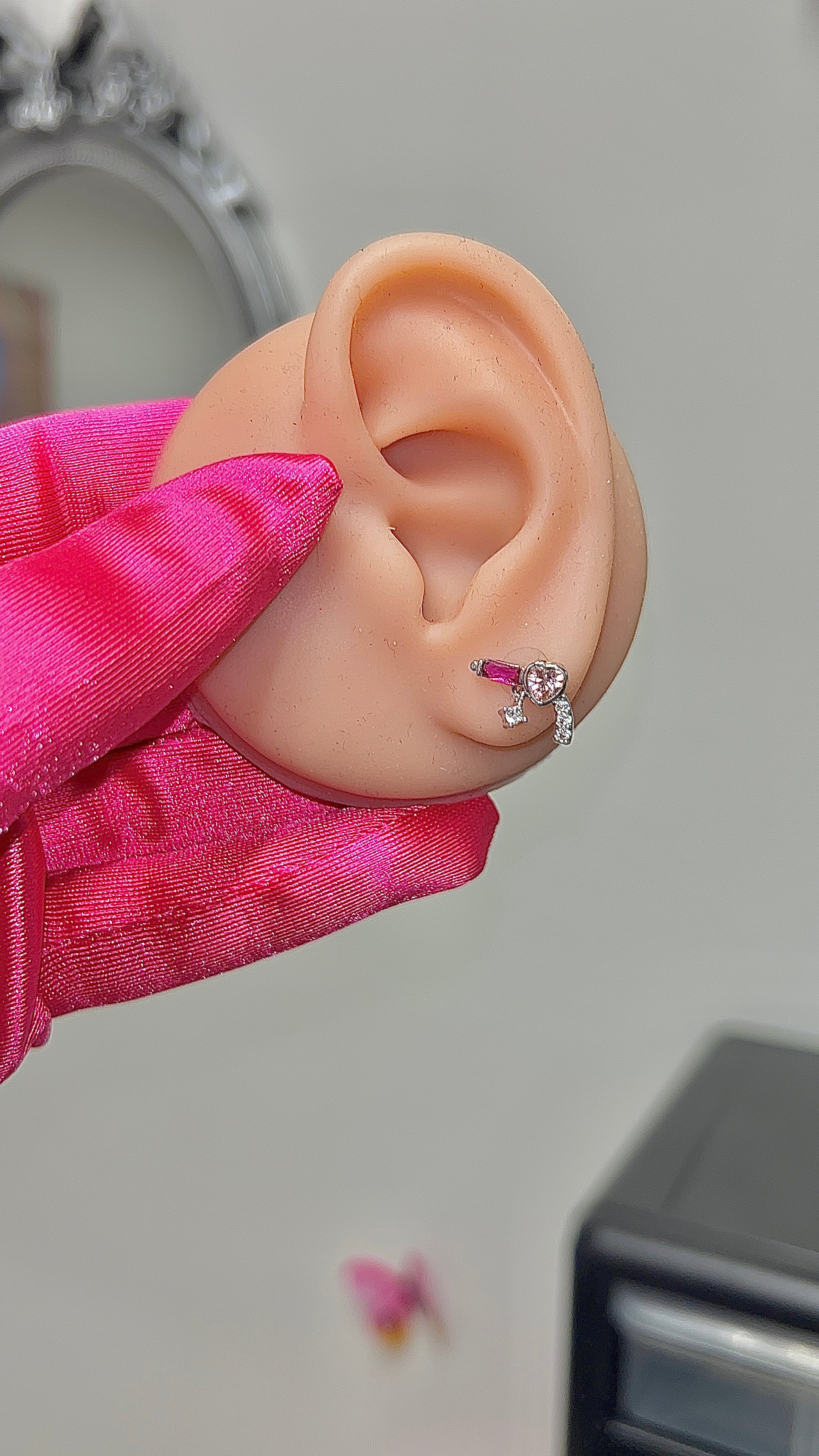 Blick Cartilage Earring