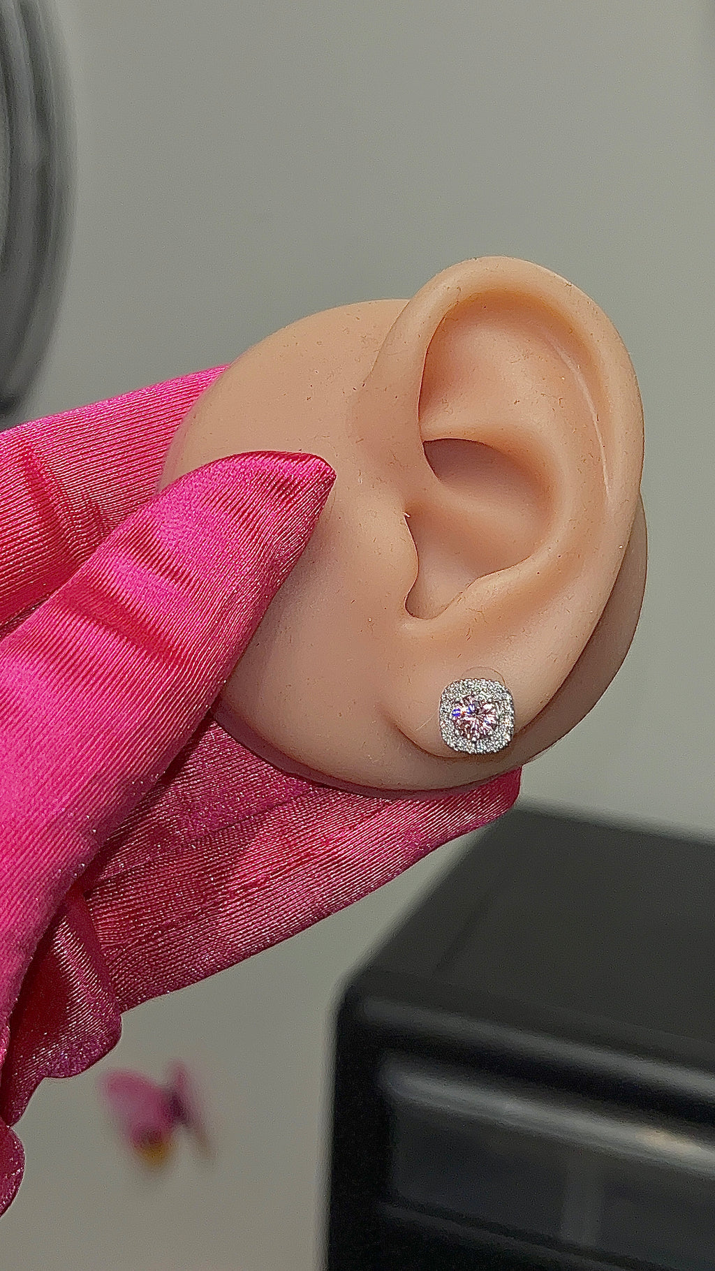 Mia Cartilage Earring