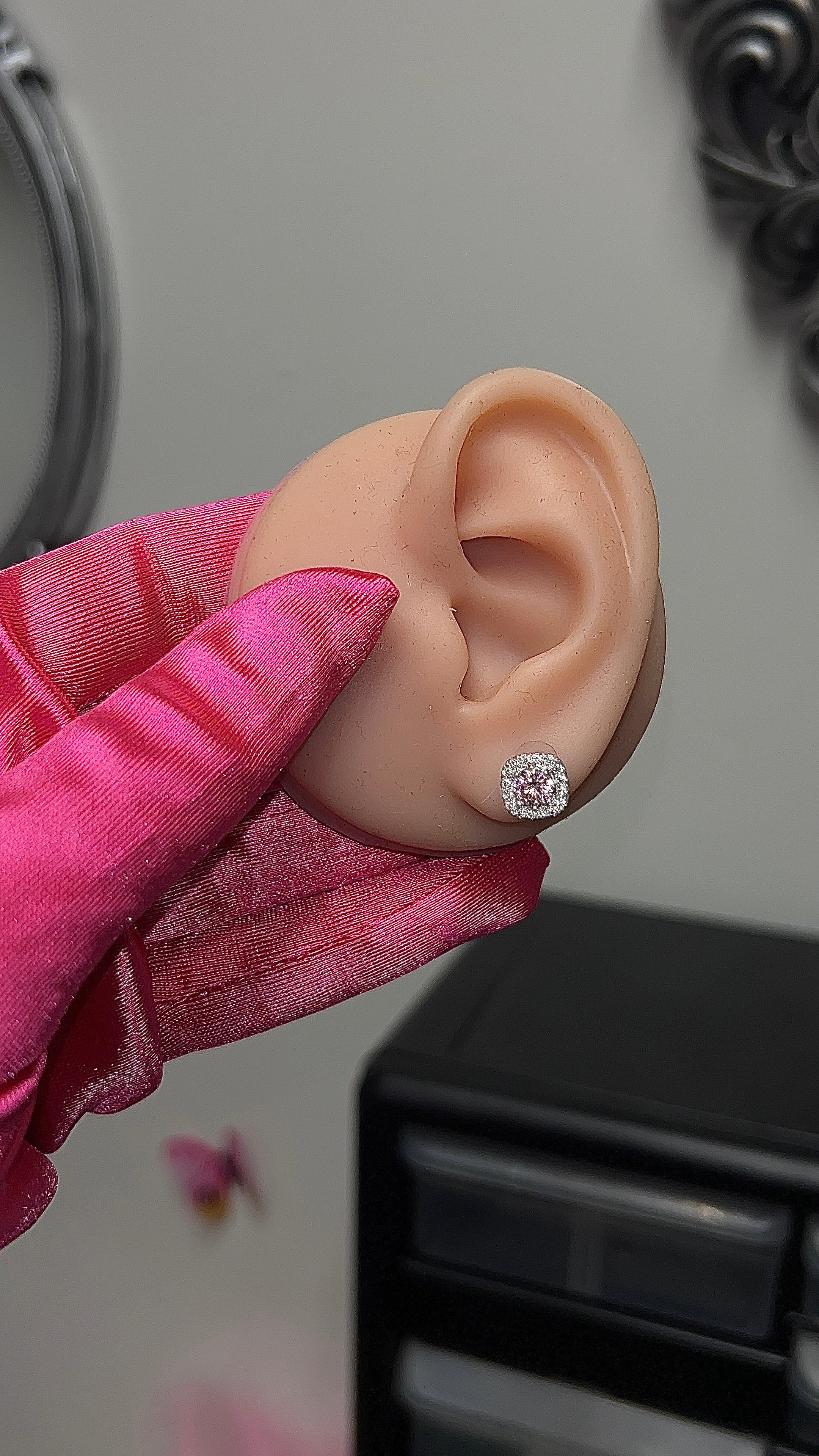 Mia Cartilage Earring